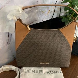 MICHAEL KORS SHOULDER BAG